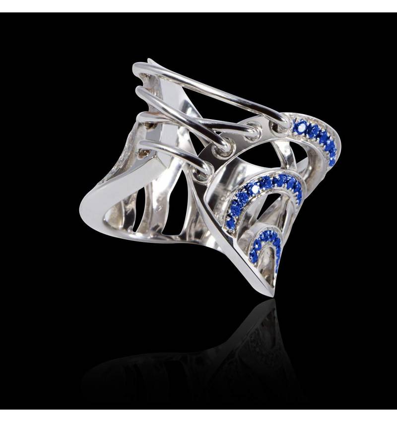 Bague de fiançailles saphir bleu 0,7 carat or blanc Guêpière