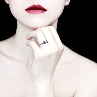 Bague-opale-noire-or-blanc-judith